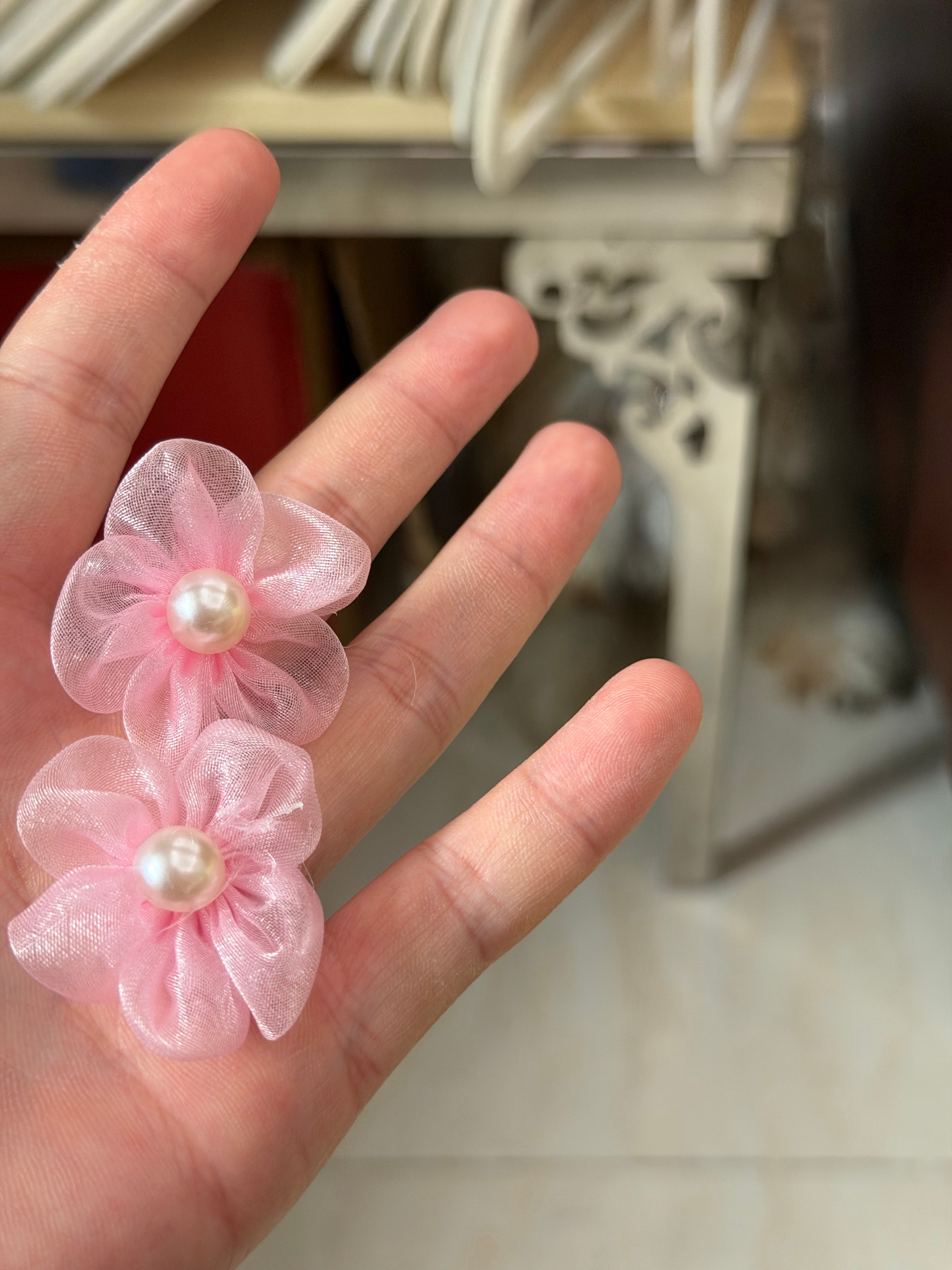 我靠才买的小裙子你就给我把小花花干下来了果然儿子不能当女儿养[怒] ​​​