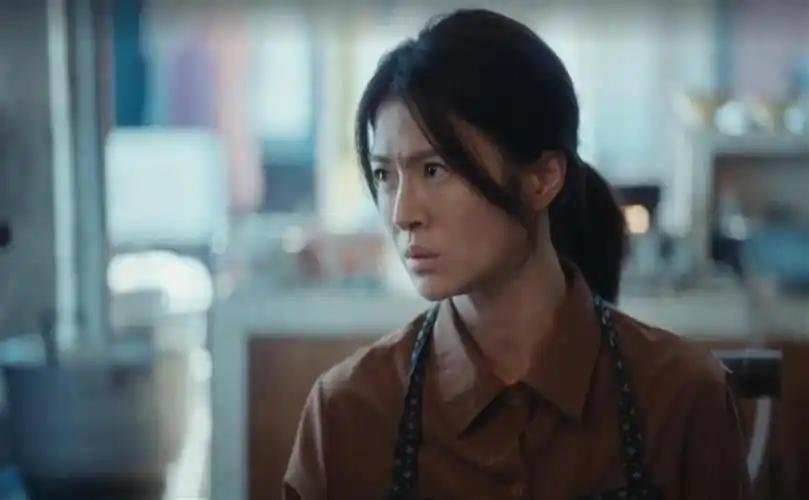 谁能想到全网人人喊打的泼妇大妈，年轻时候却美得犯规，被称作90年代内地王祖贤。