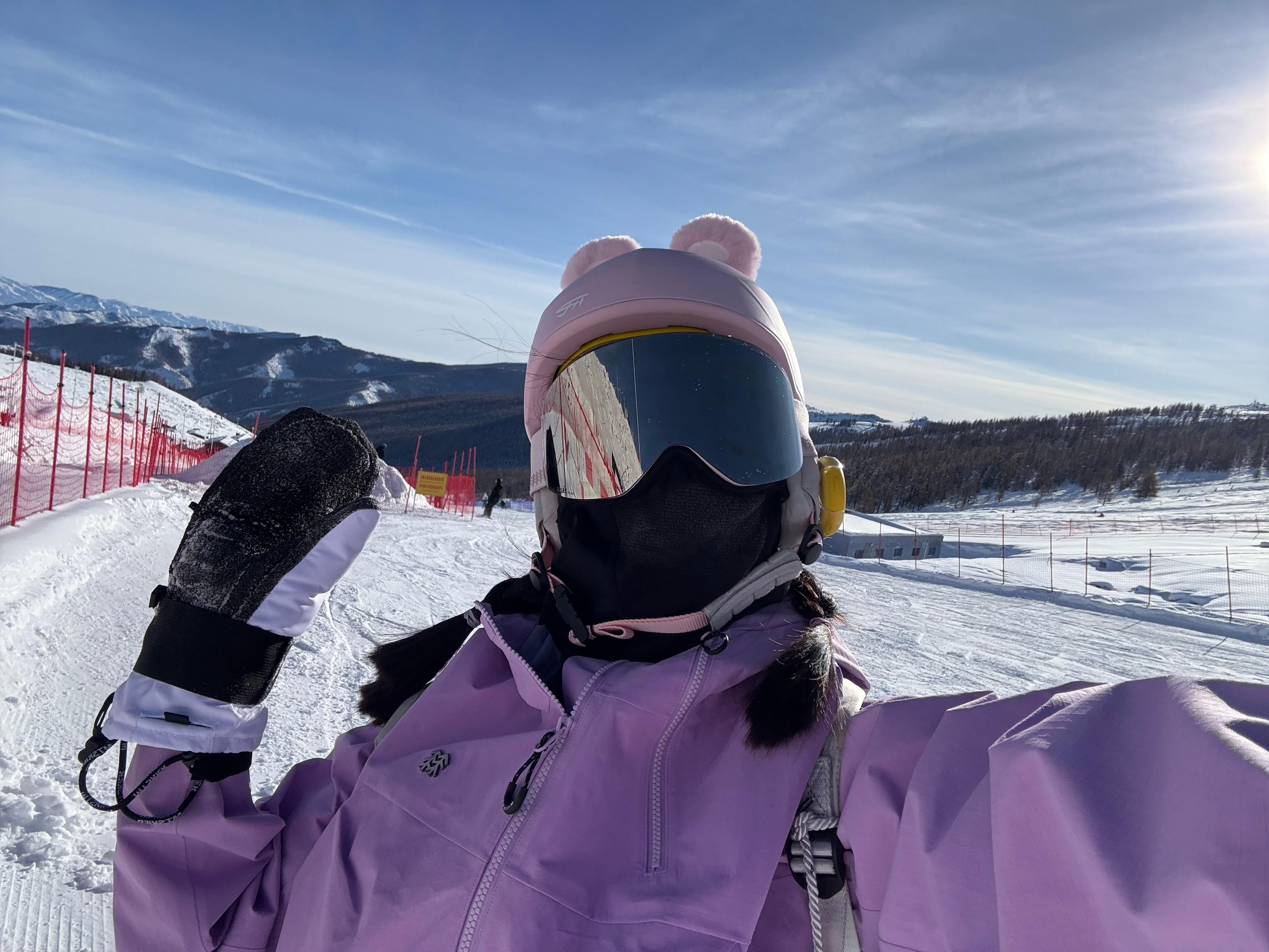 紫色小熊 阿勒泰·可可托海国际滑雪度假区