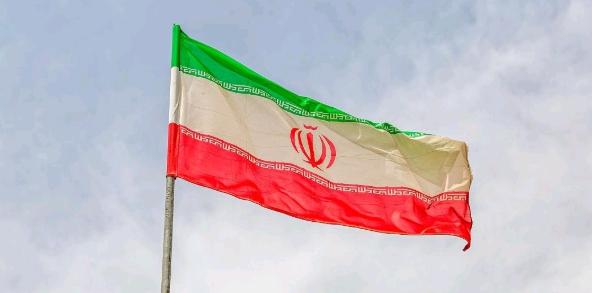 没谈成！伊朗也不客气了！伊朗对准沙特的最大工业城市就是一顿炸！

4月7日，根据