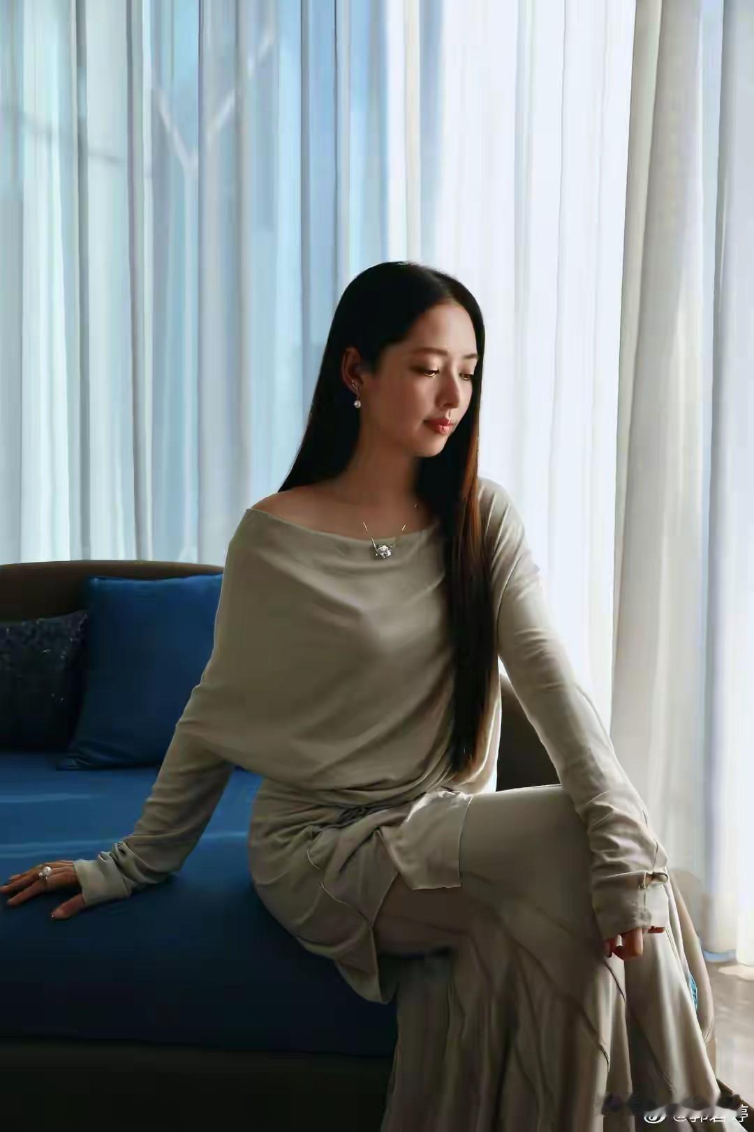郭碧婷[飞吻][飞吻]