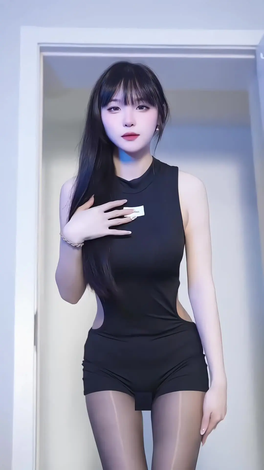 派大星的朋友叫海绵什么来着？