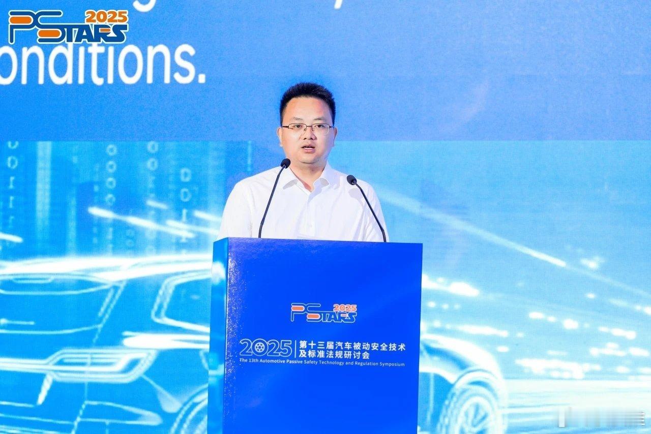 面向未来驾驶场景的乘员保护，究竟长什么样？理想汽车给出了标准答案：无论哪一款车，