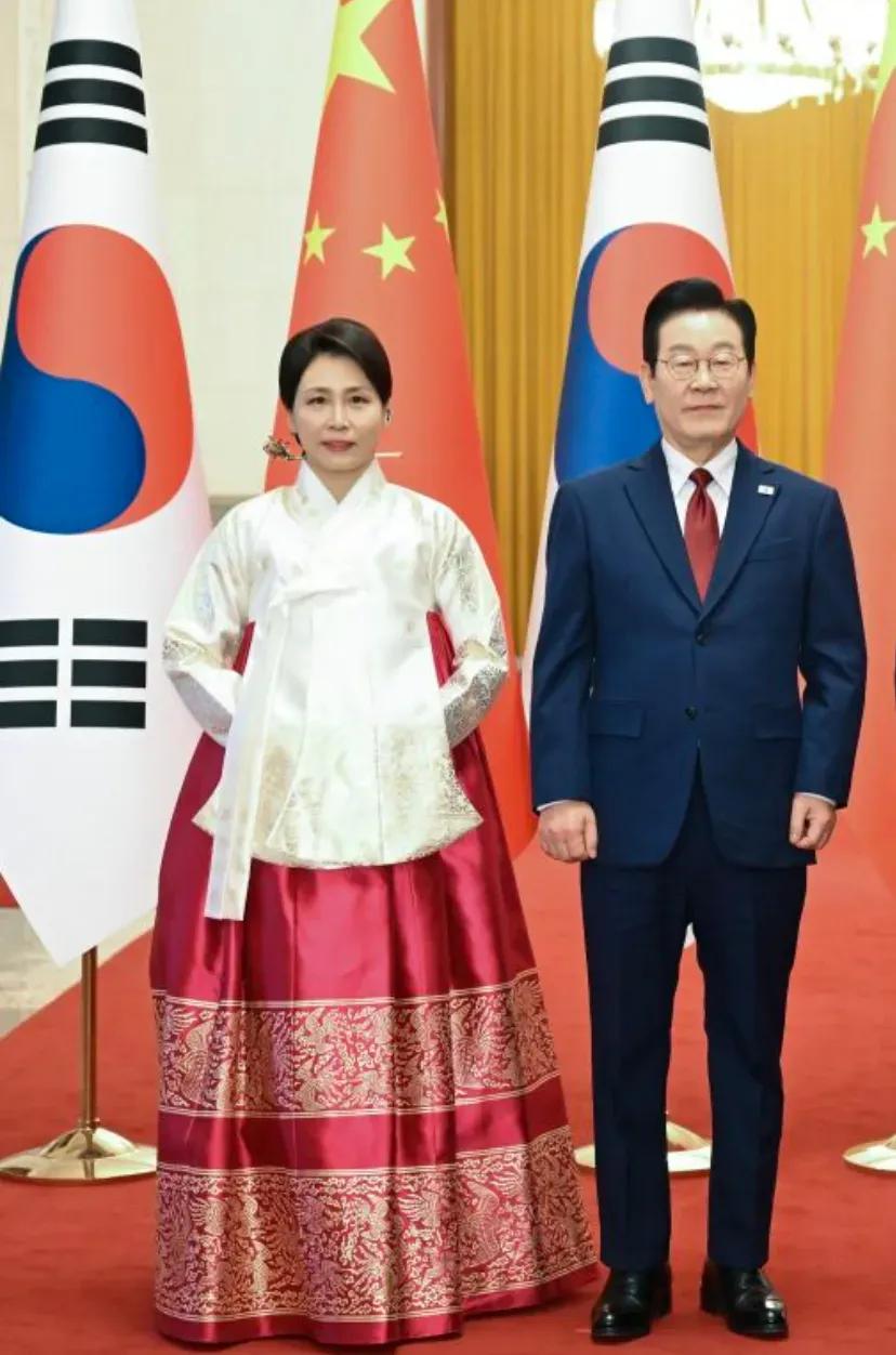 中方用中国古语婉拒李在明一要求，李表示理解并动情地回应了一句
 
中方用一句中国