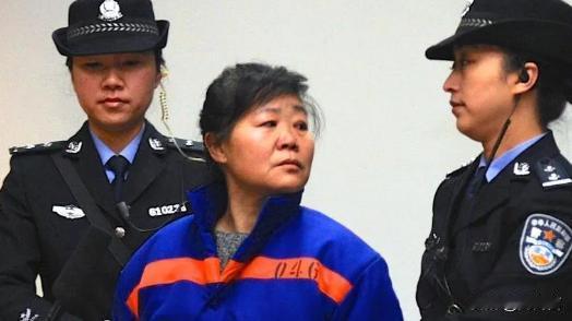 “人间恶魔！”陕西，一妇产科医生竟然利用职务之便，骗取产妇的信任，谎称孩子有缺陷