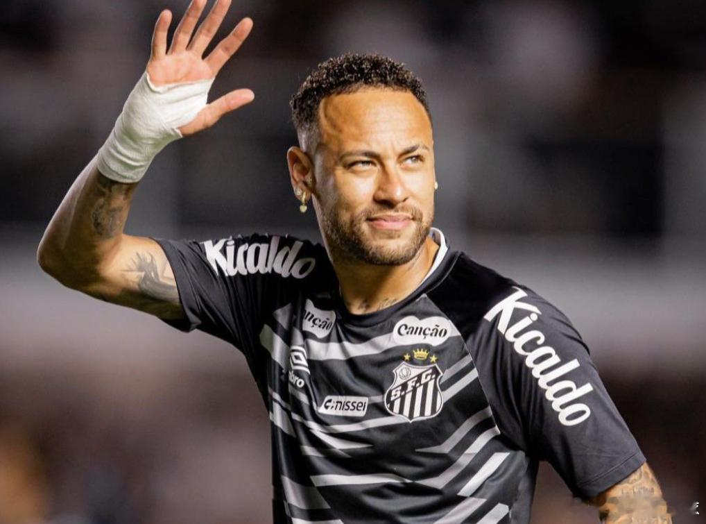 内马尔伤愈时隔2个月重返赛场，抢断送助攻&球队6-0大胜内马尔