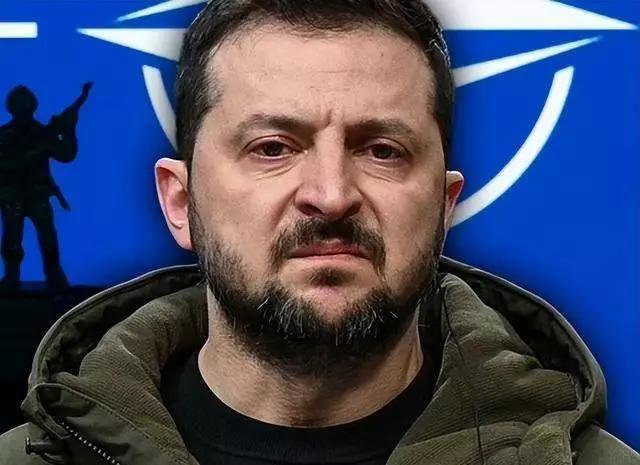 泽连斯基被千夫所指，原本他被乌克兰人民捧上天，可现在却遭全民唾弃。北约东扩，他倒