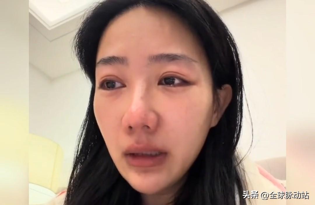 张雪峰的前女友叫张张，得知他突然离世的消息后，她也哭得稀里哗啦！
虽然两人最后没