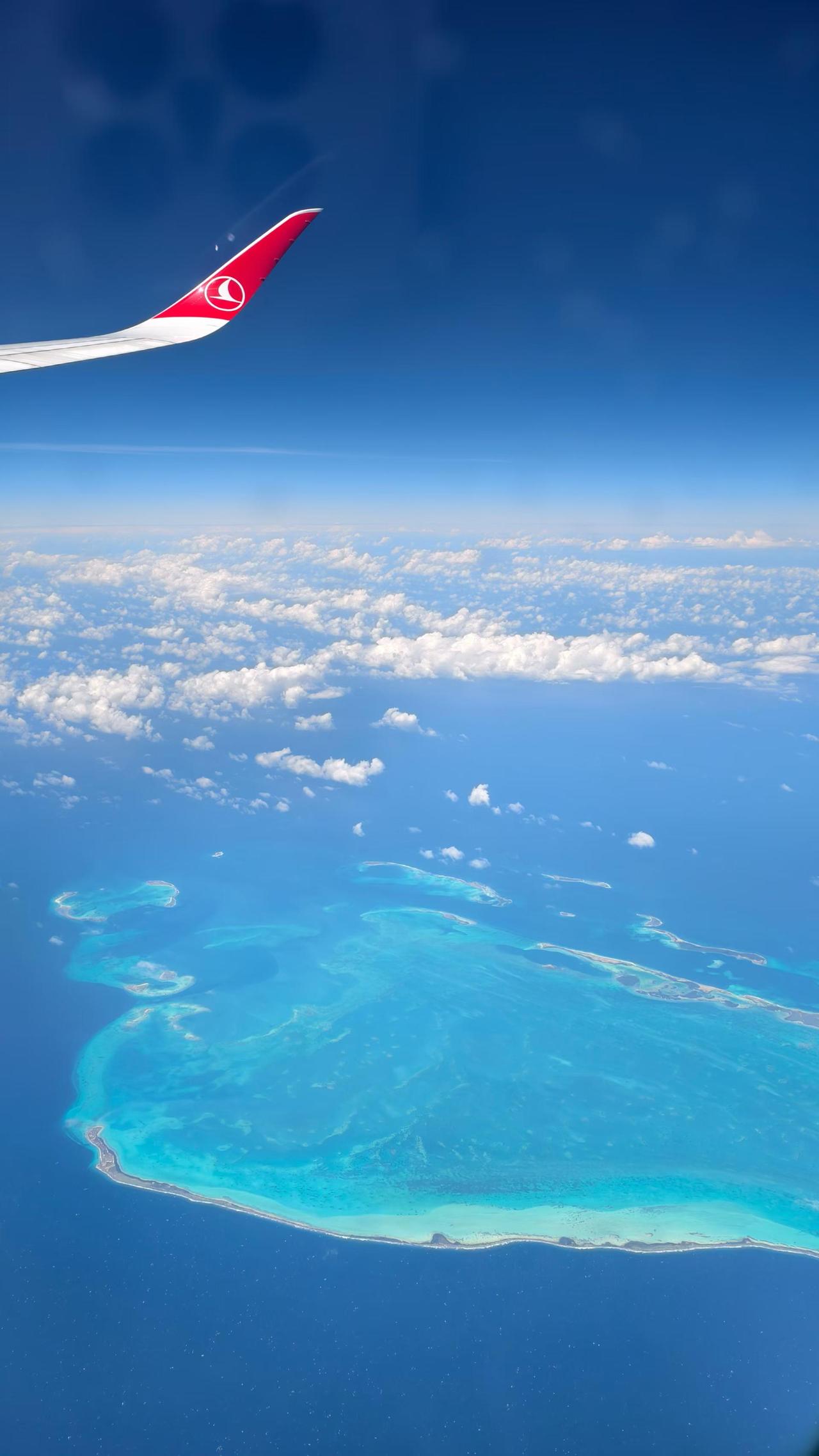 继续跨过欧洲，越过大西洋，终于登陆南美大陆，在哥伦比亚就着智利的红酒吃顿格鲁吉亚