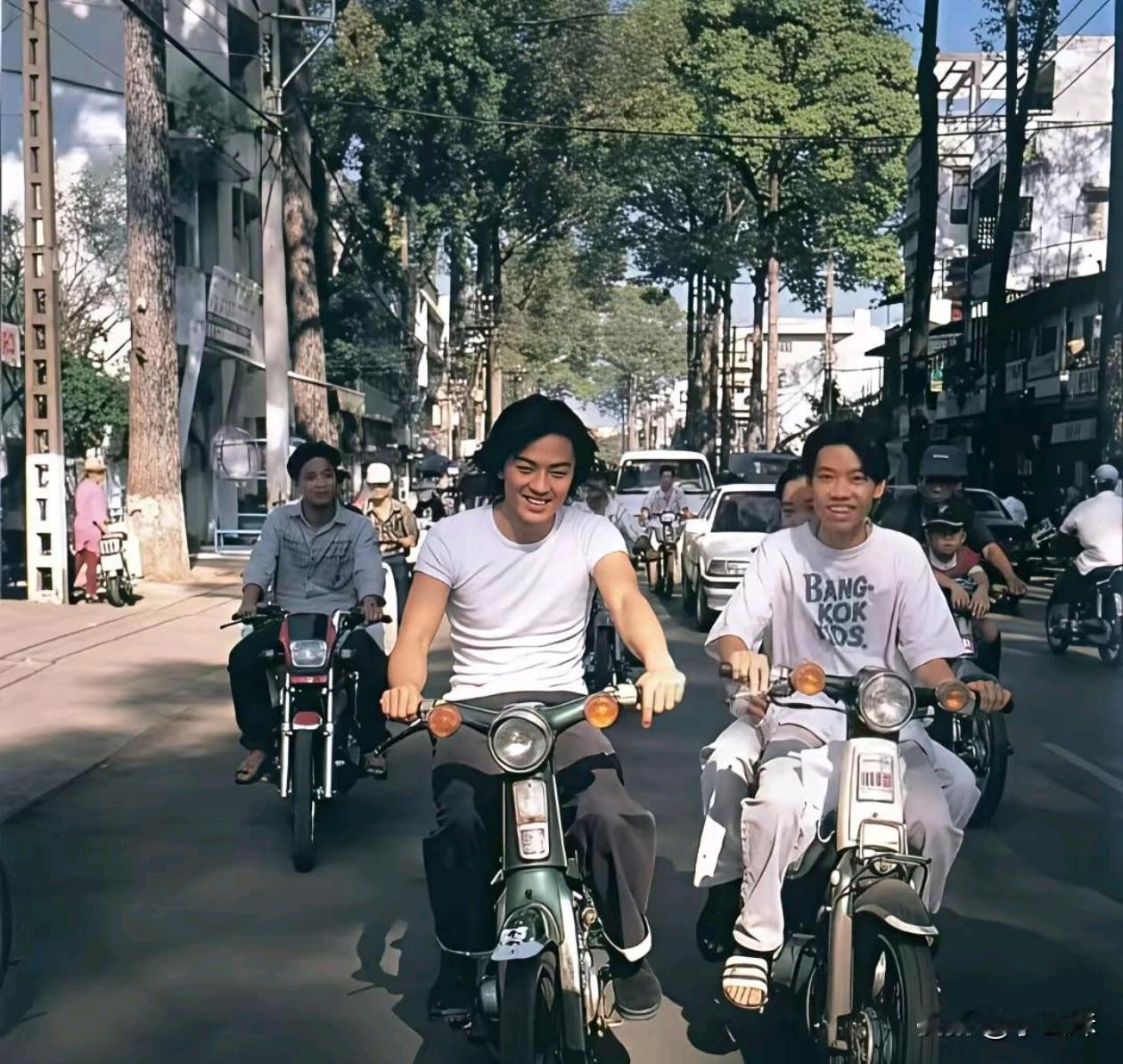 90年代最火最帅的顶流男神！没有人不认识他吧！