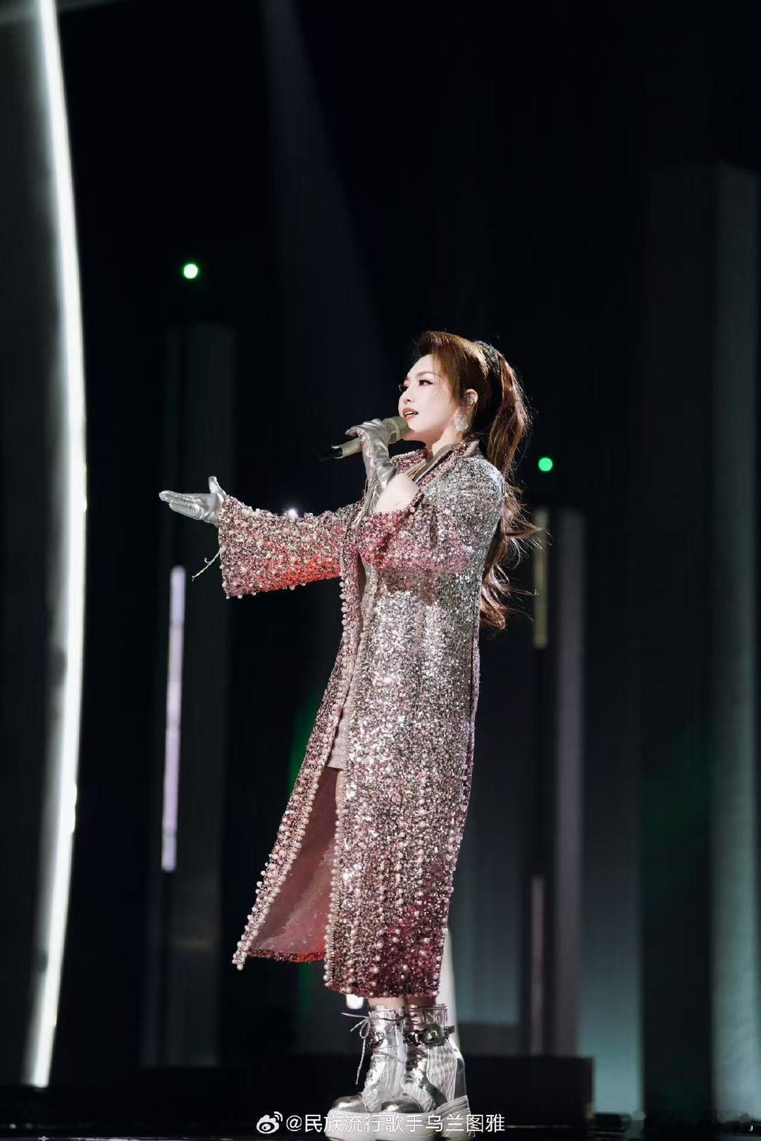 乌兰图雅又名 者来妈乘风2026者来妈乌兰图雅上线，蒙古之花的传承也太有意思了 