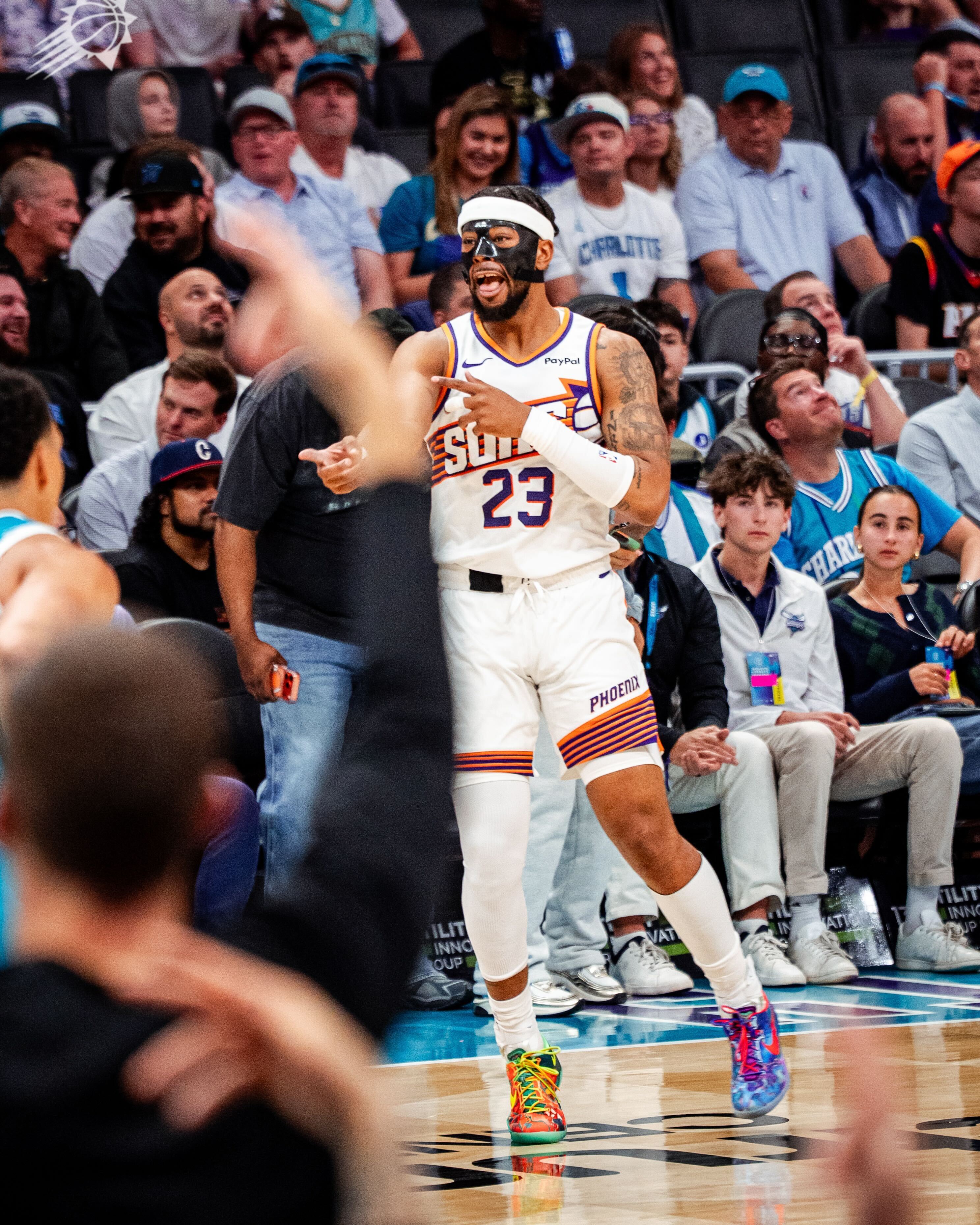 一波连续得分，对手叫停！奥特很满意😀 菲尼克斯太阳 ｜旭日东升 ｜太阳vs黄蜂