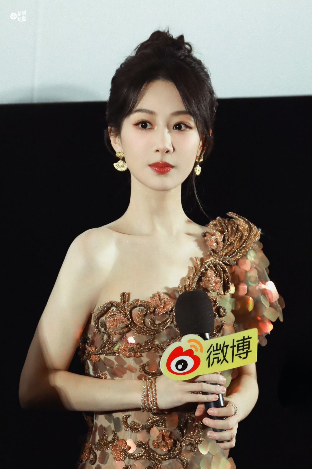 李明德杨紫李现对我特别好当然啦，大哥大嫂耶[二哈]最好的kk。他们都是非常好的前
