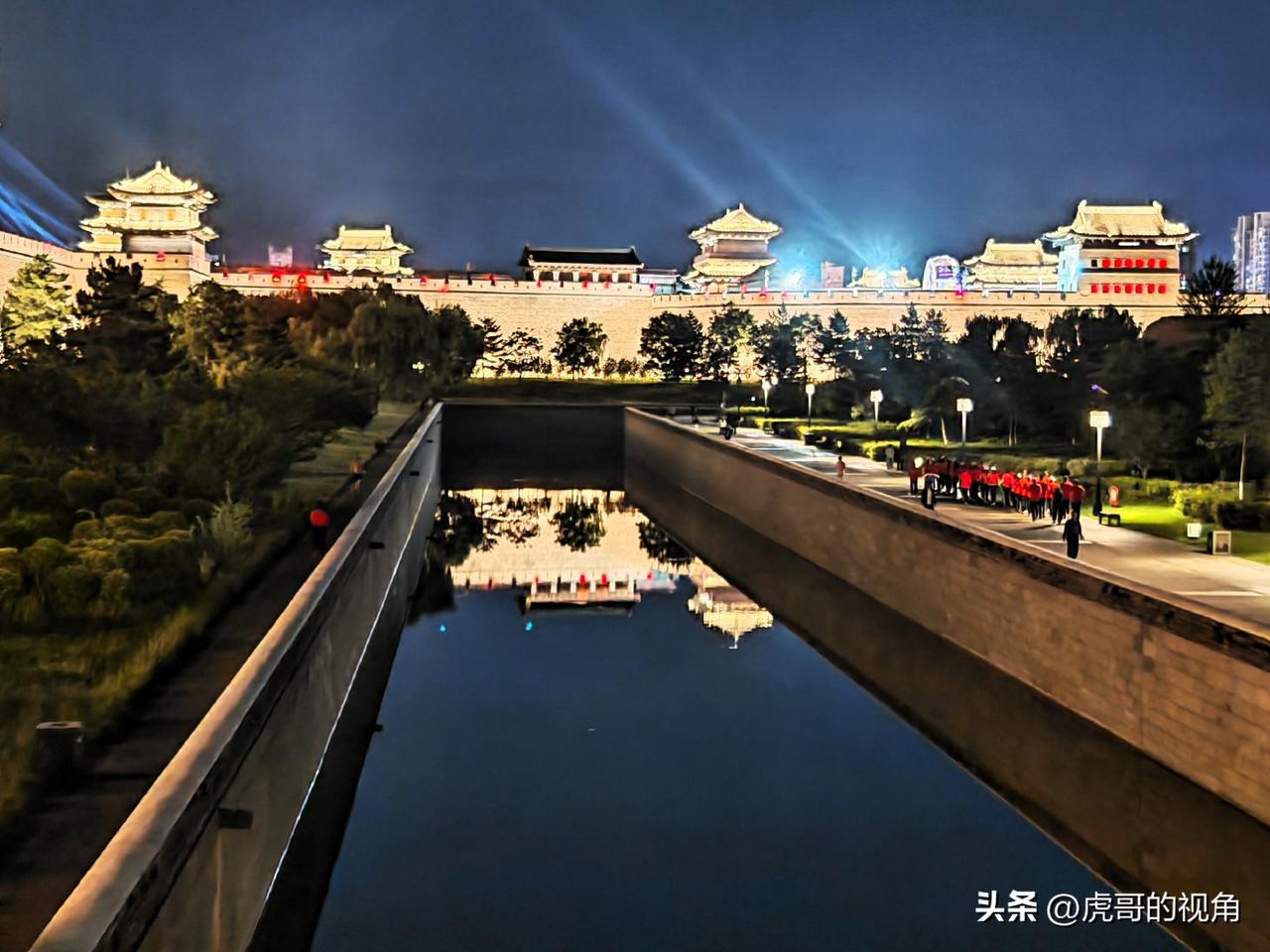 实地体验大同古城与忻州古城的异与同。现时的大同古城与忻州古城早已是京津等地的热辣