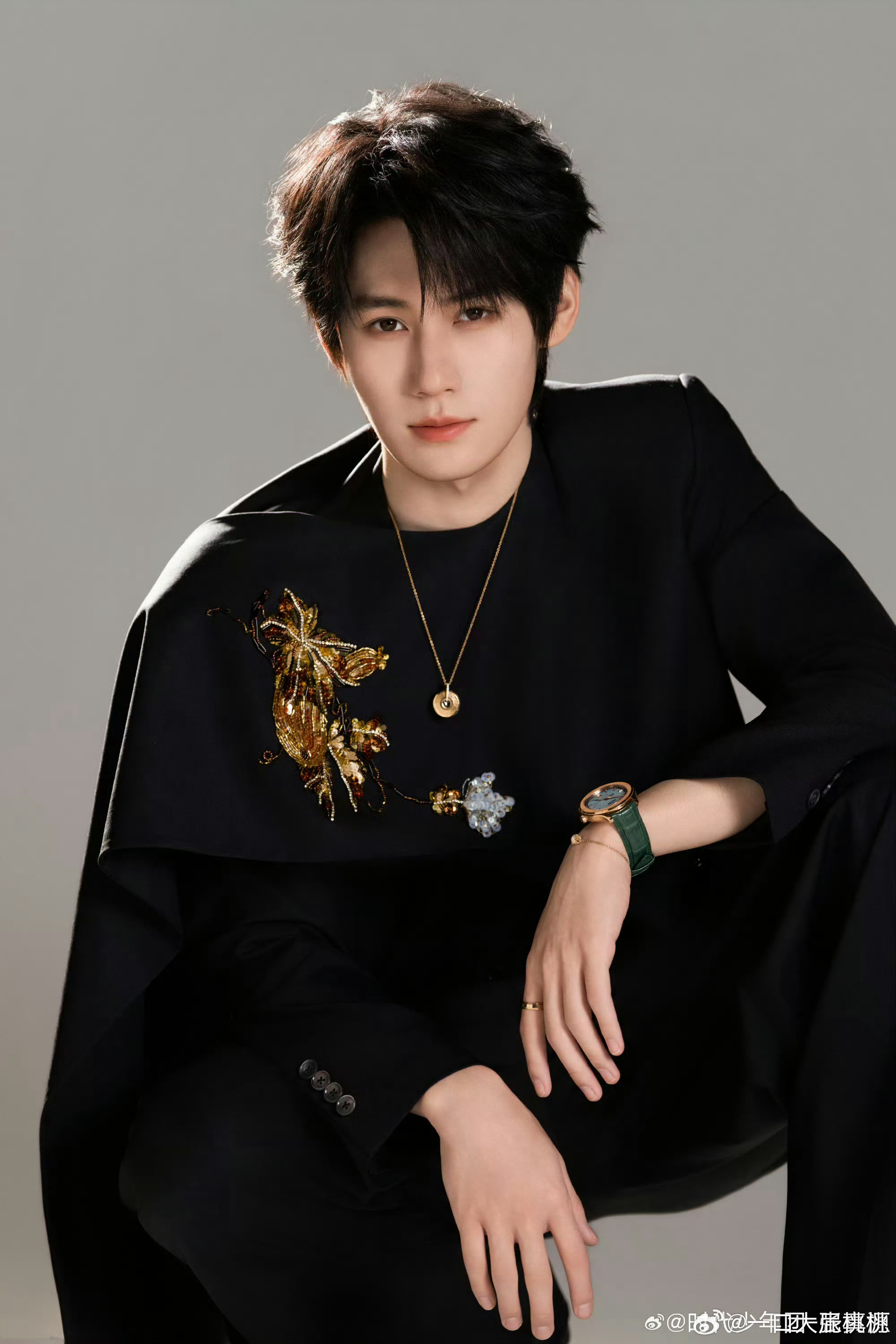 张真源一组时尚大片～Piaget Possession系列珠宝+Piaget P