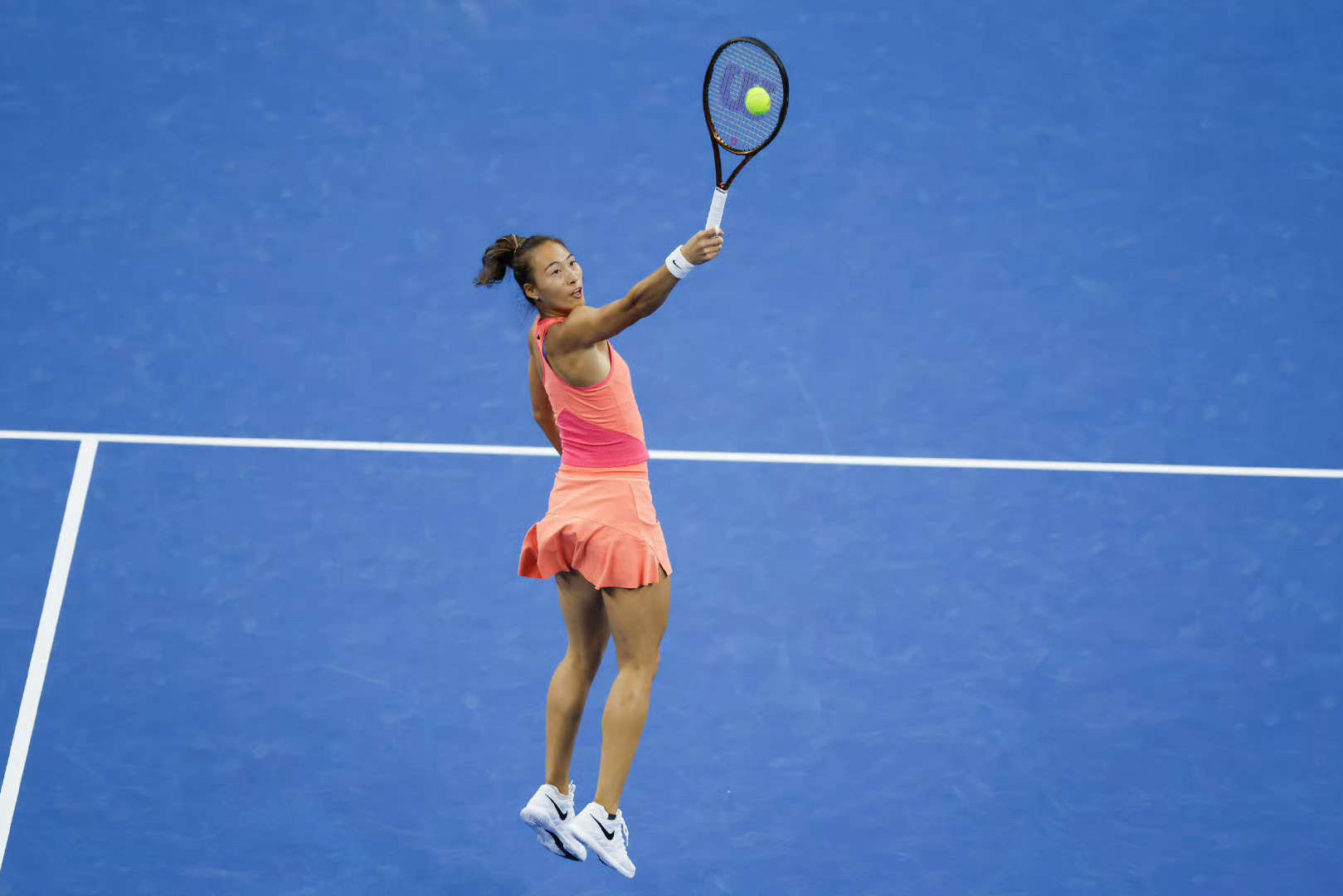 有遗憾，也有惊喜！郑钦文追平了中国球员在中网女单最佳成绩，也刷新了生涯1000赛