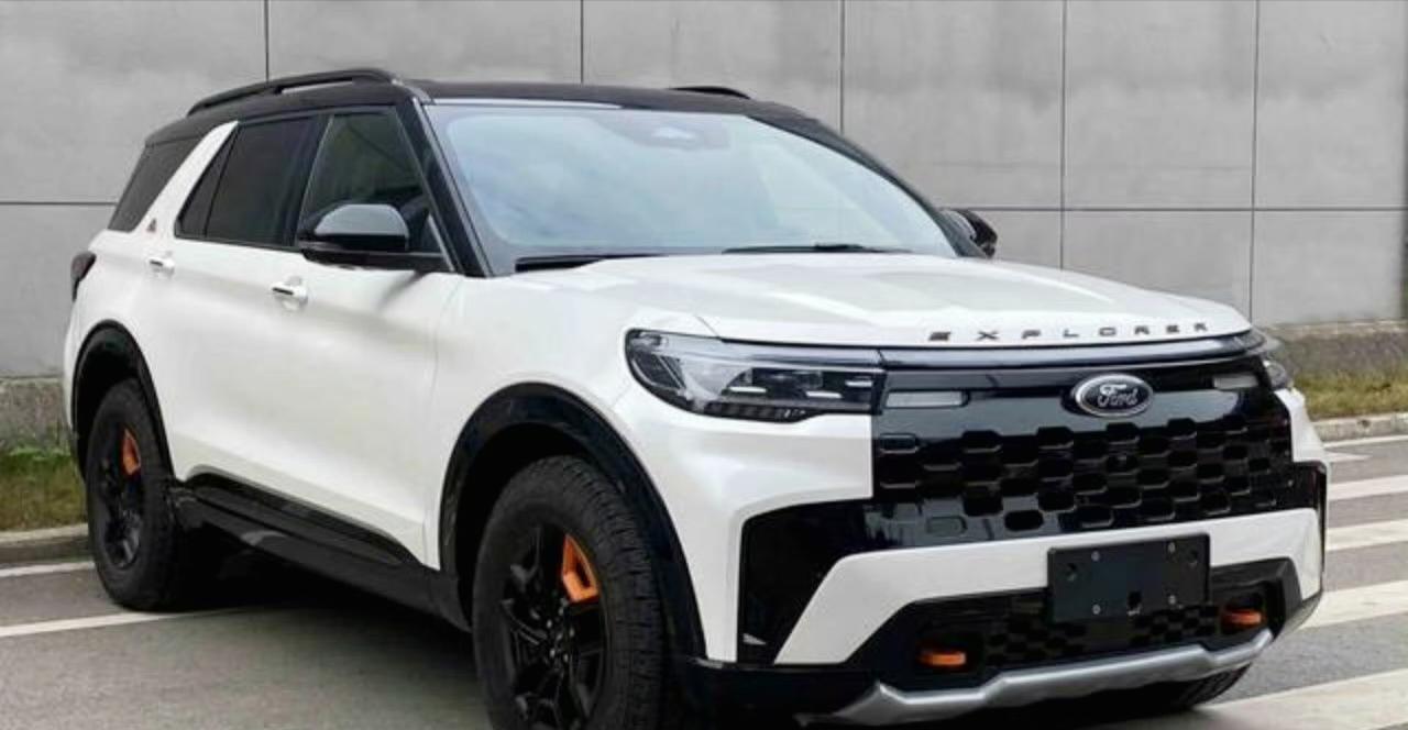 新款福特探险者昆仑巅峰版申报，增加2.1吨拖挂资质，动力系统仍然是2.3T+10