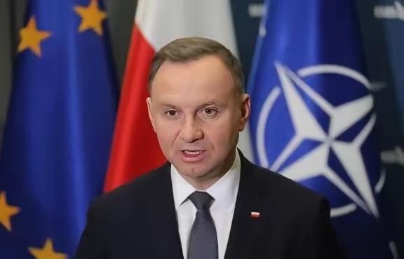 全欧洲，都欠波兰一句“谢谢你”！如果不是它愚蠢地阻断中欧班列长达11天，中国的北