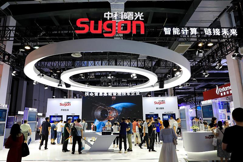 10万卡国产AI超算亮相，能“装下一个宇宙”
10月18号，深圳2026年全国高