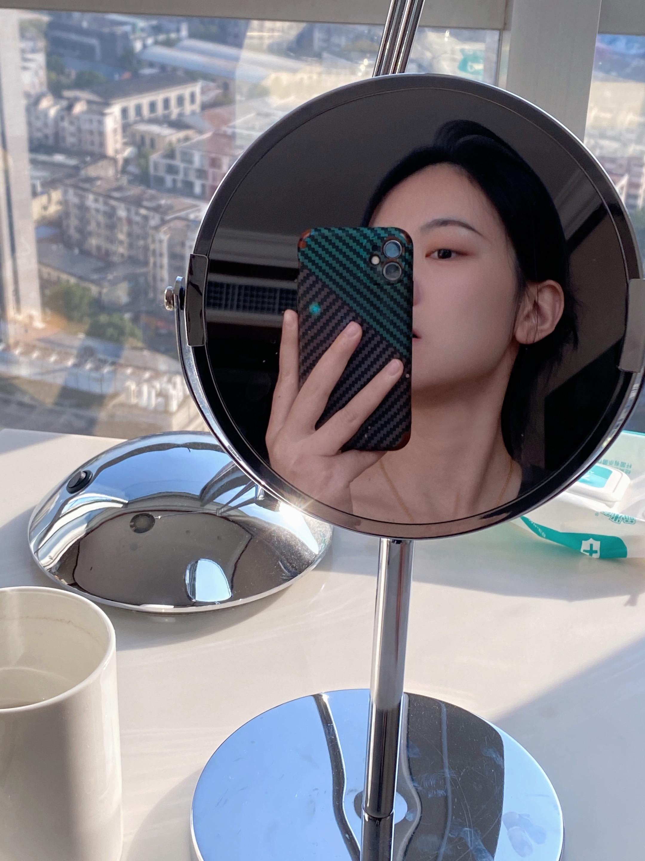 风华正茂 自然落落大方