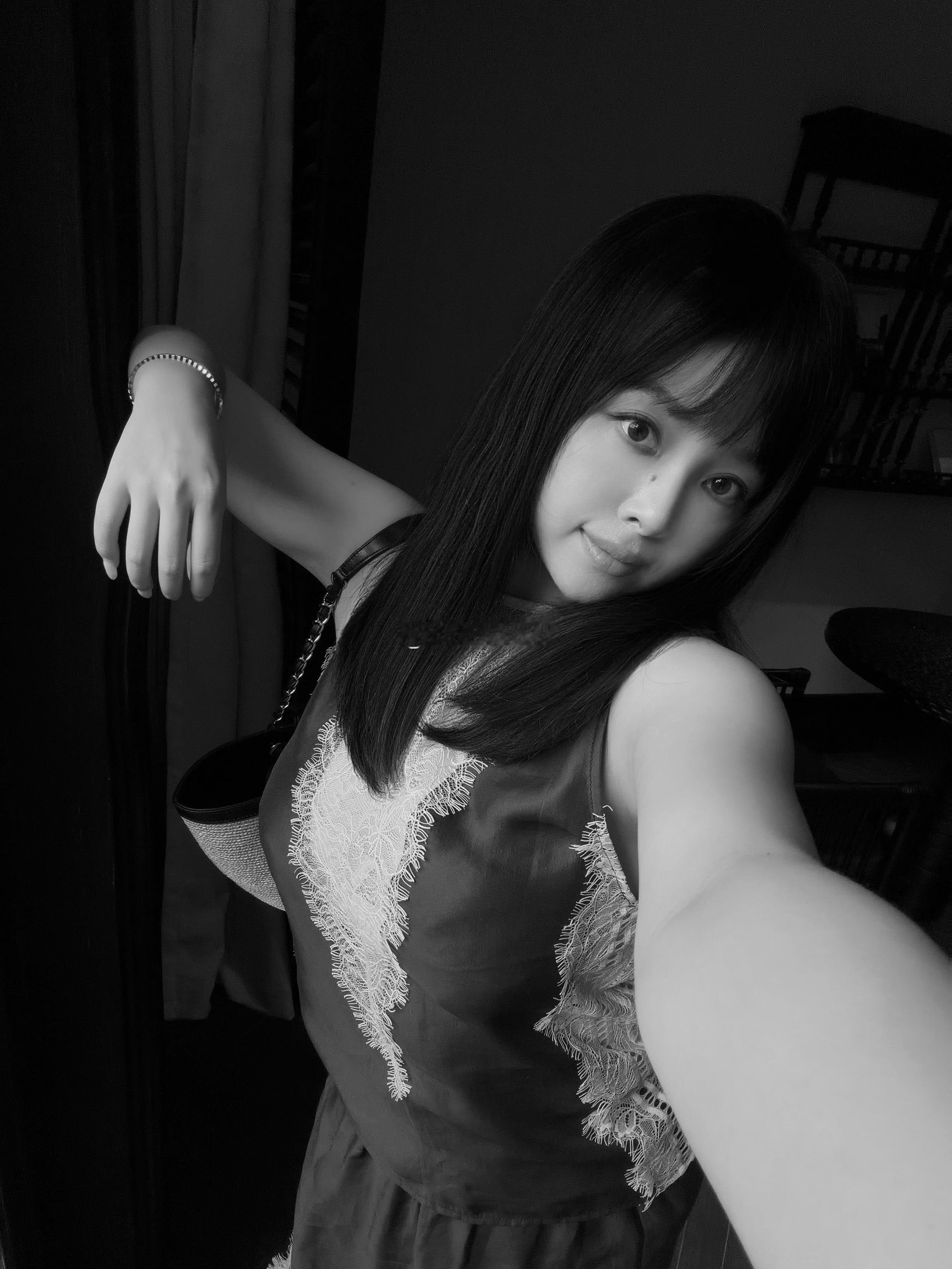 还是平刘海显年轻 