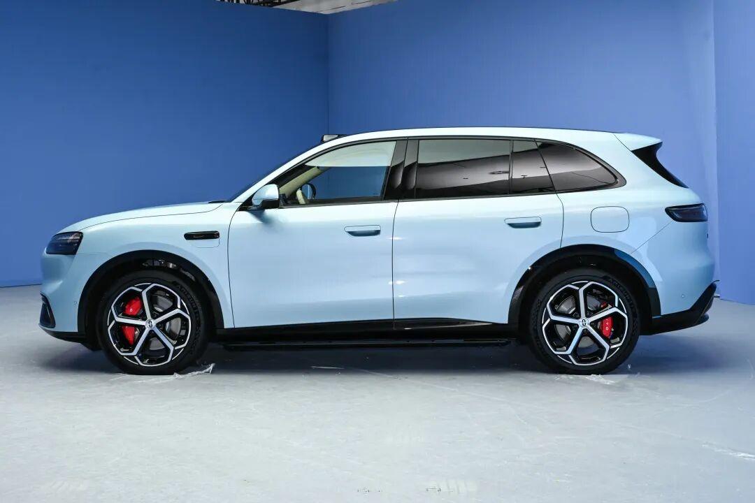 问界M6预售开启，鸿蒙智行再添猛将！
3月23日华为发布会上，问界M6正式开启预