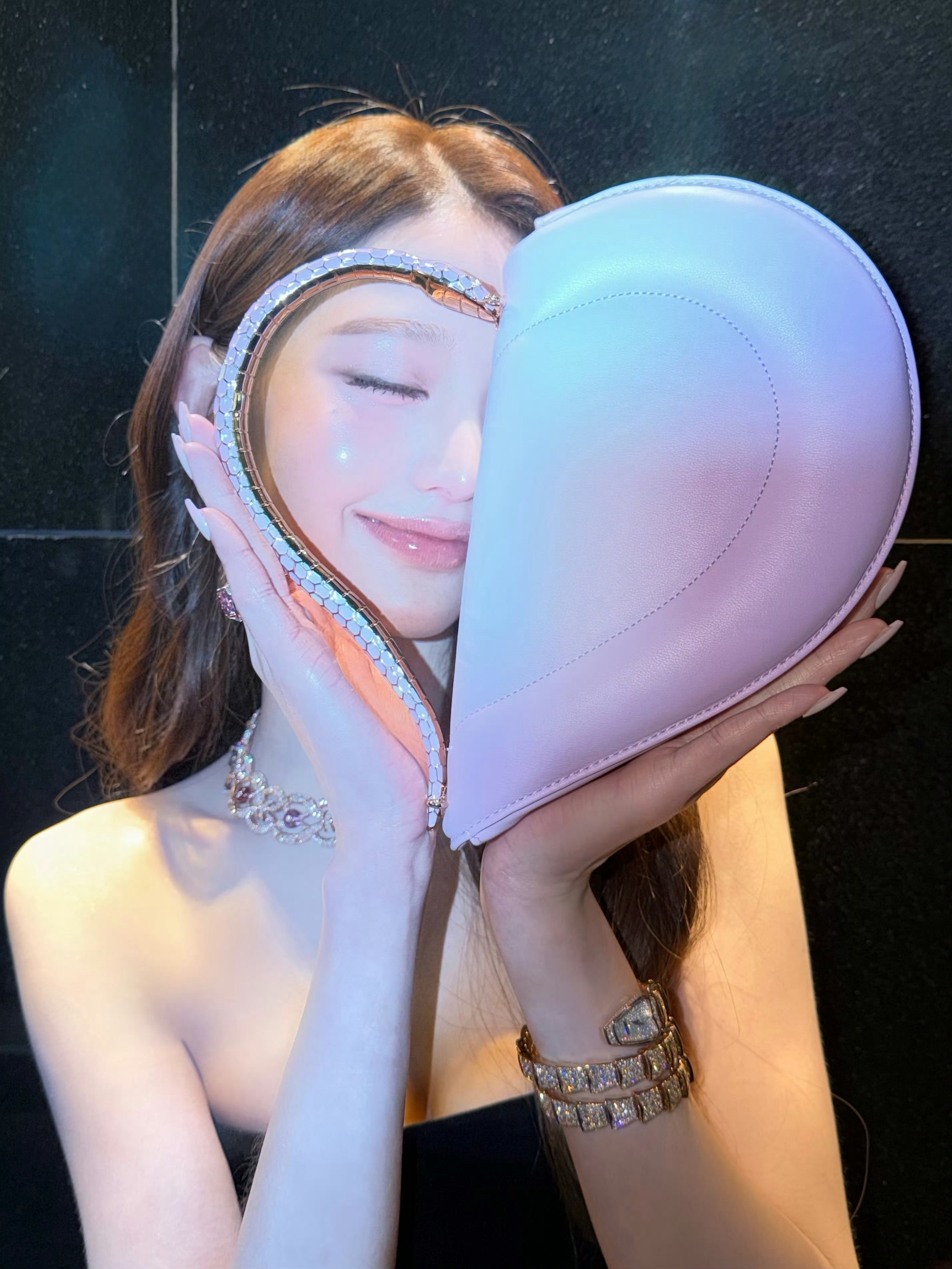 持续露出小猪形态 
