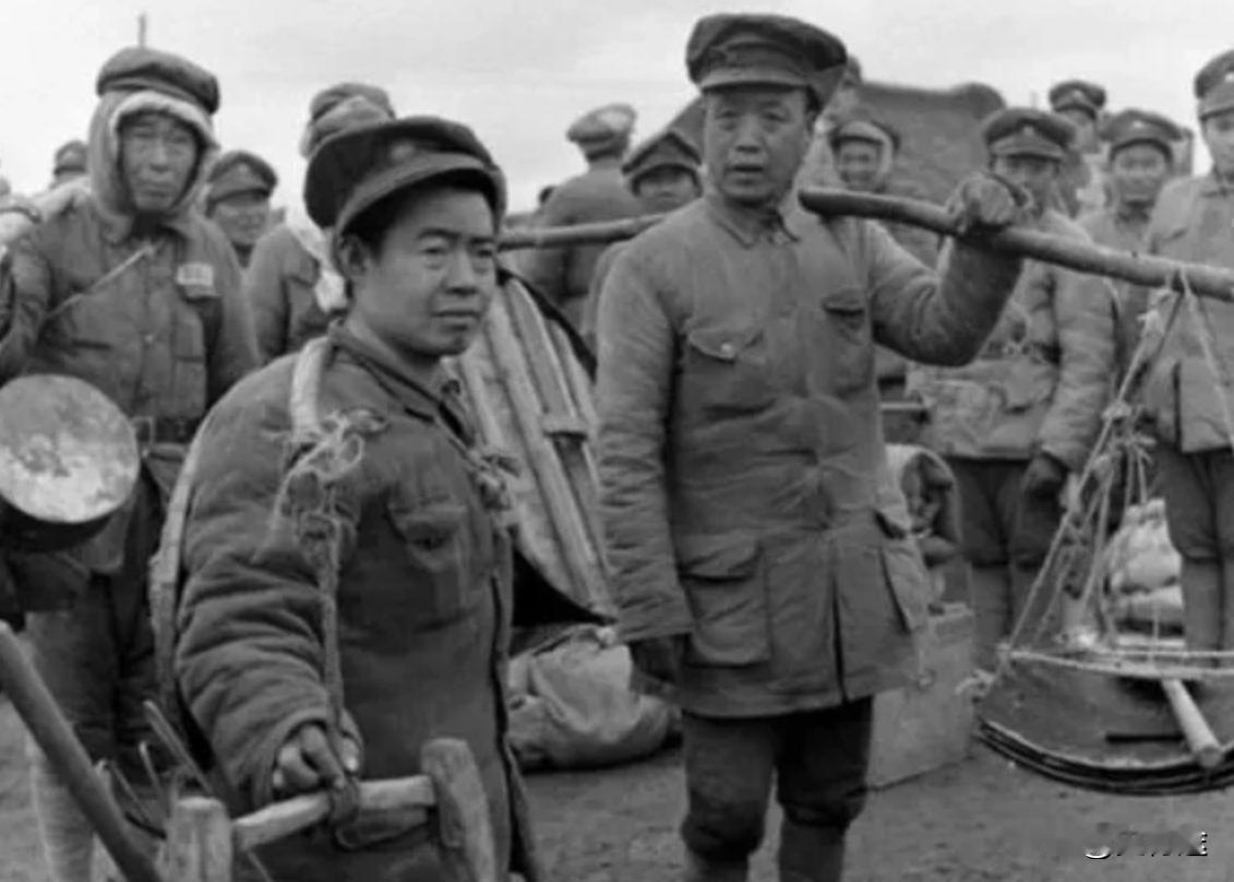 1948年秋，辽沈战役期间，黑山县支前民工王守田问解放军领导，有个受伤的国民党兵