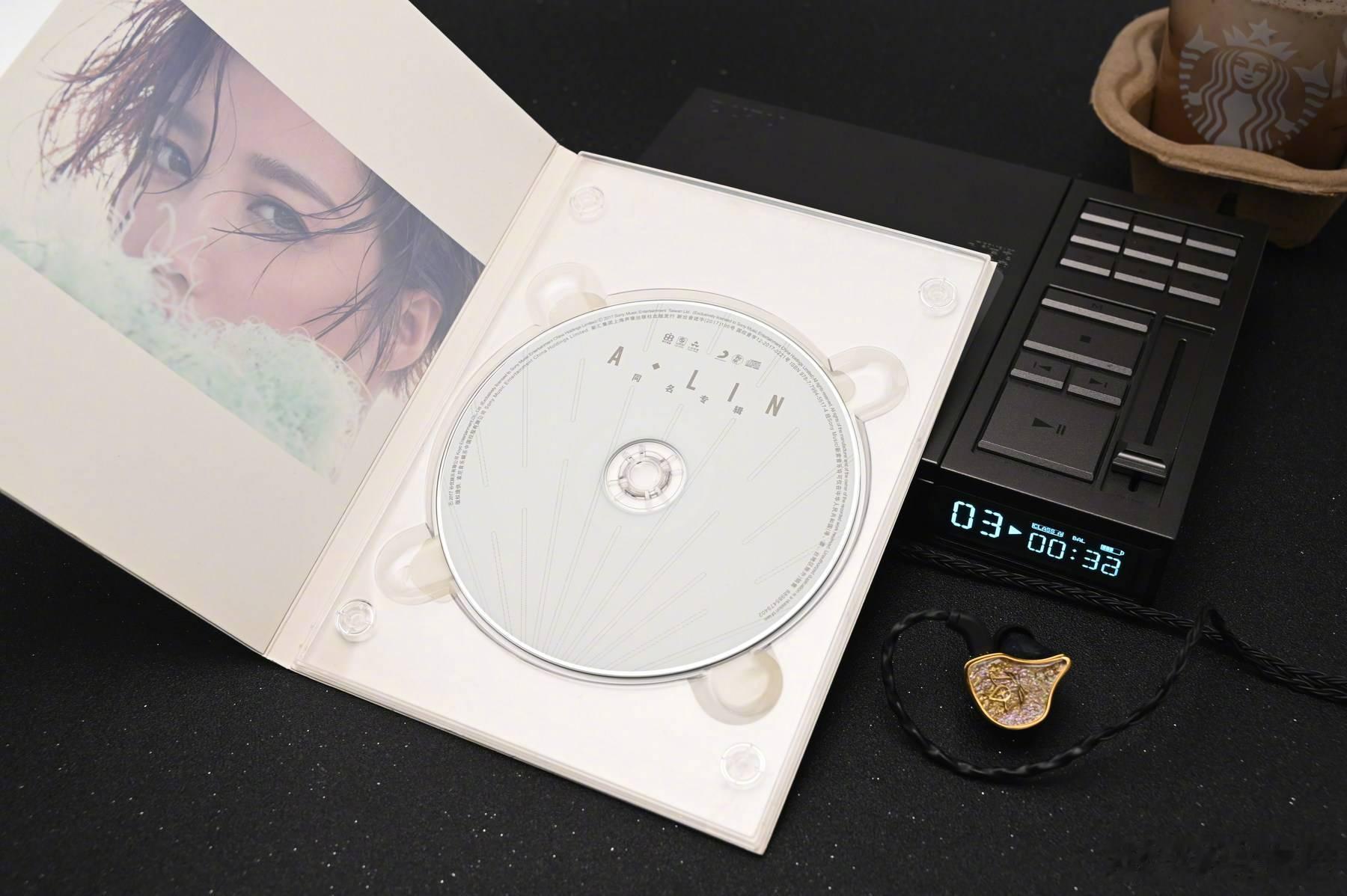 尾巴生活 为了 2 张 100 块的积灰光碟，专门淘了台 3000 块 CD 机