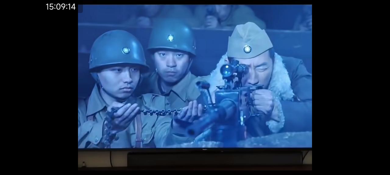博主嘲笑“神剧”，他说美国专家来了也不敢给重机枪装上瞄准镜！

博主这次错怪“神