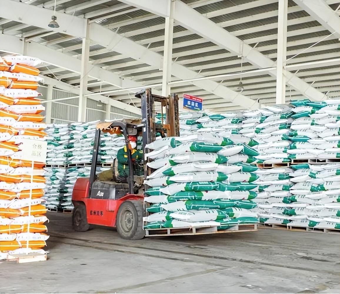 印度和欧洲都急了：全球尿素价格翻倍，中国凭啥还能卖白菜价？

最近国际市场上尿素