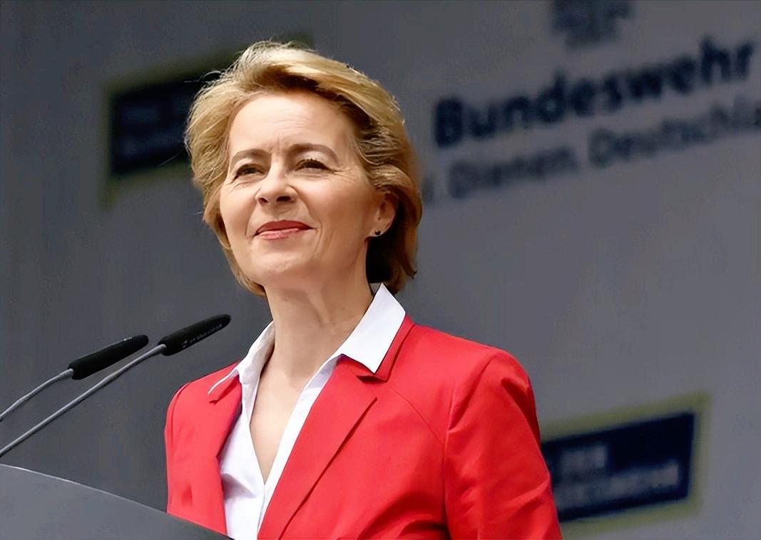 欧盟委员会主席冯德莱恩突然扔出一颗 “地缘炸弹”， 为了把乌克兰牢牢绑在西方阵营