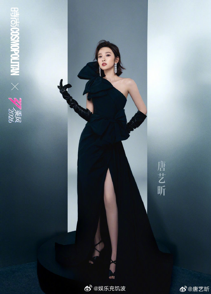 陶昕然唐艺昕坐在一起这俩“宫斗老将”坐一块儿，紧张得我都跟着捏把汗啦！安陵容祺贵