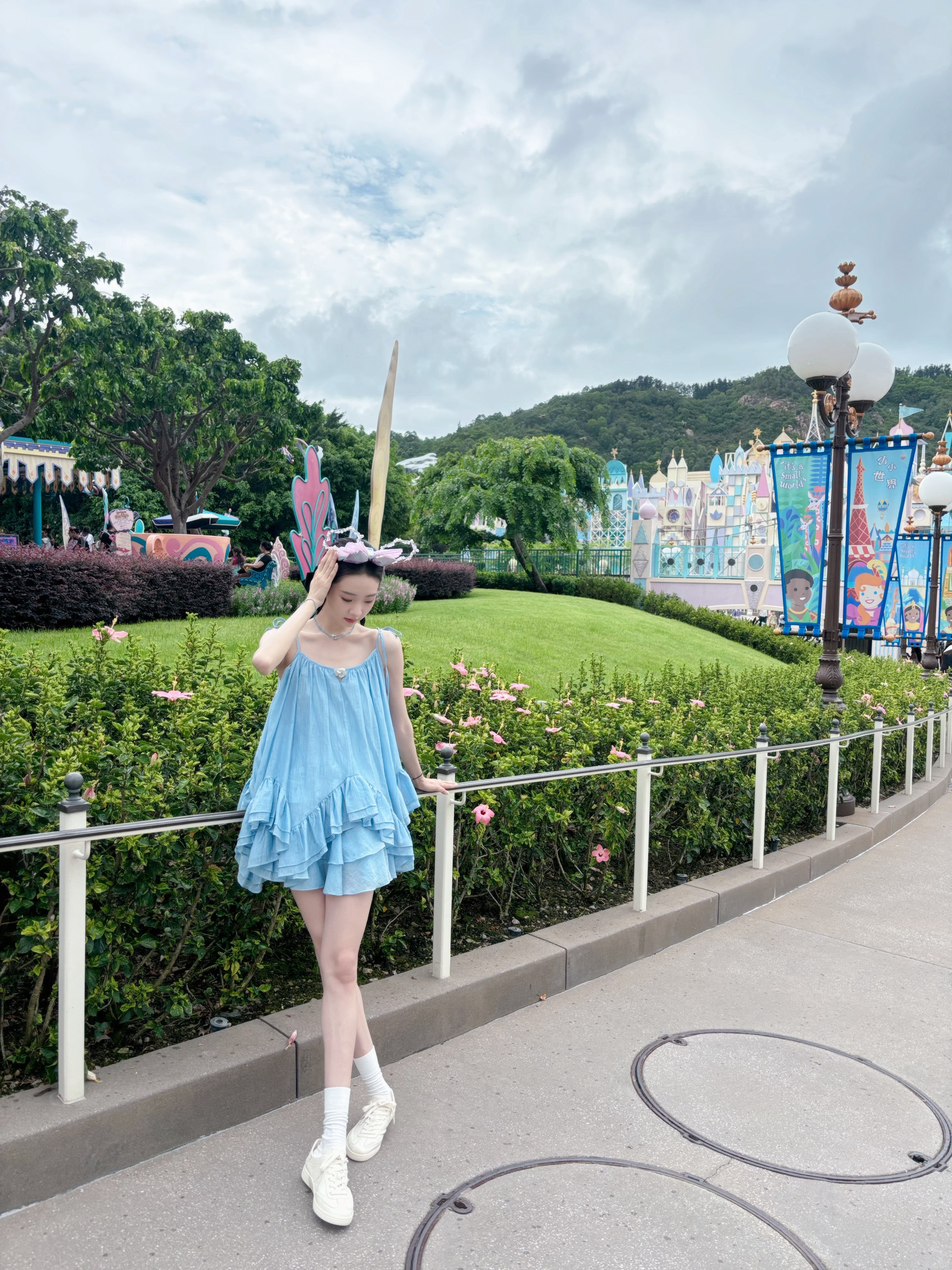 张艺凡 在复制粘贴的时代，你是手写的诗