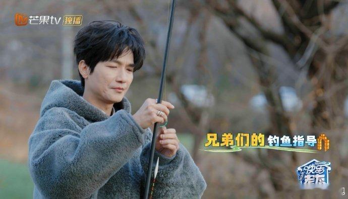 陈楚生的被动技能是钓鱼快乐老友记 安静一坐就能上钩，陈楚生用实力证明什么叫佛系钓