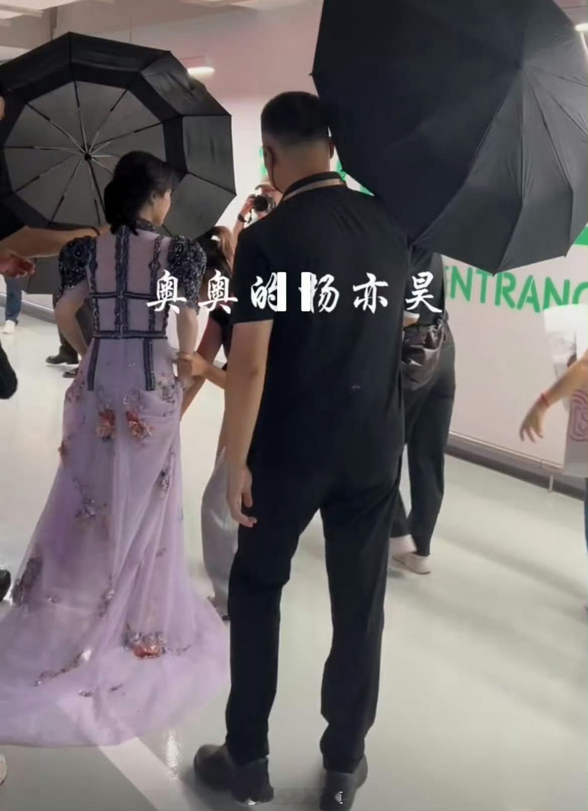杨紫 李现锦绣芳华线下活动上班造型路透 锦绣芳华里的中式美学盛宴 ​​​