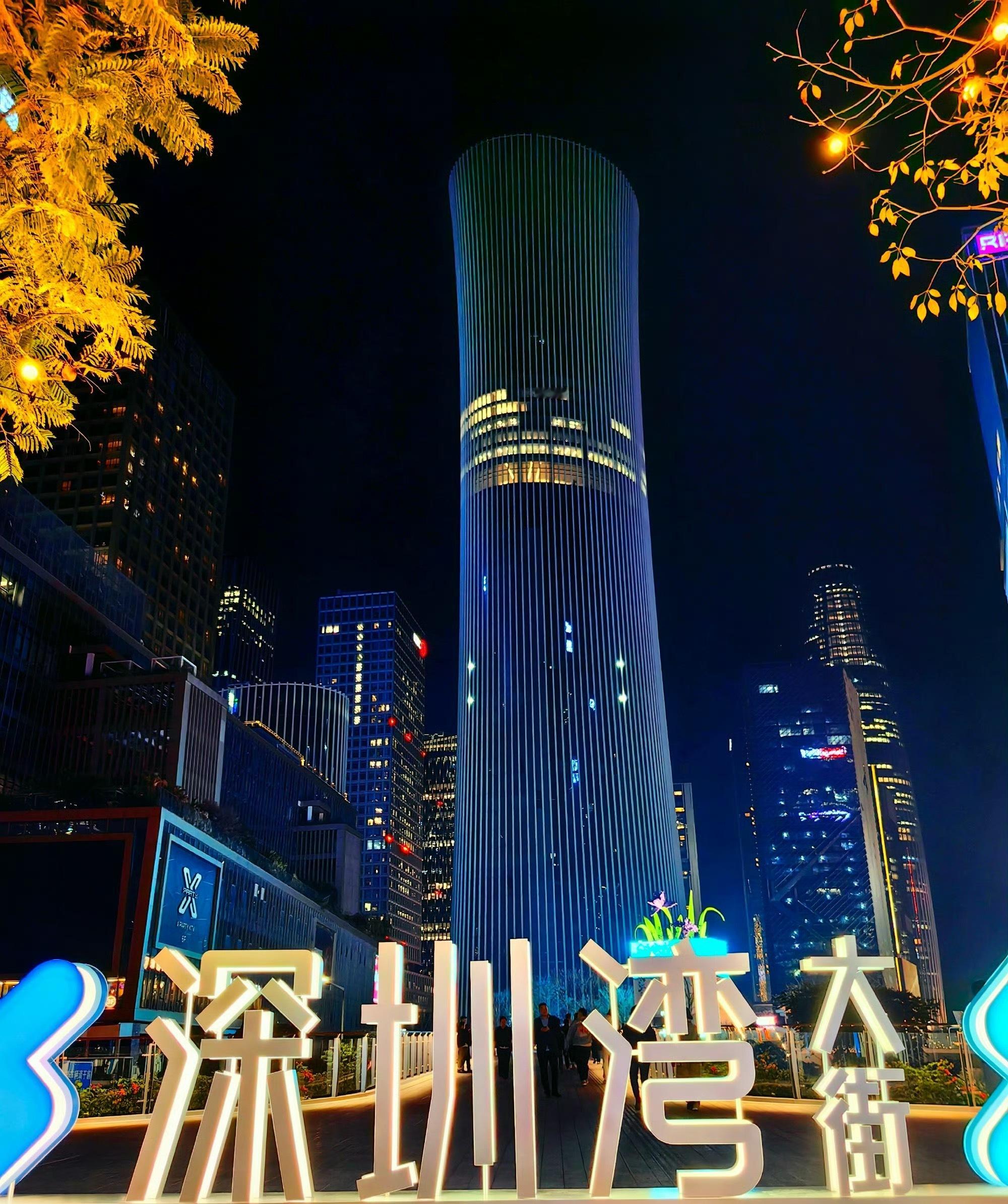 日常生活中，一个安静的人往往能更深入地观察世界，不断反思与发现问题。修行，其实是