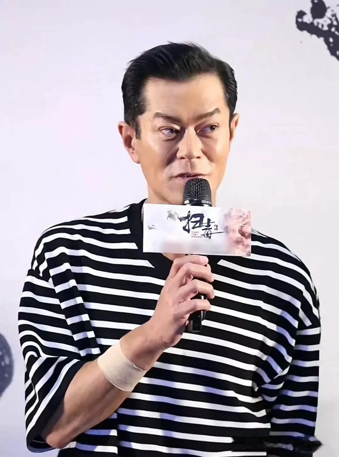3位香港老牌港星整成了科技脸，谁的最吓人。
1，第一位古天乐
最可惜的是古天乐，