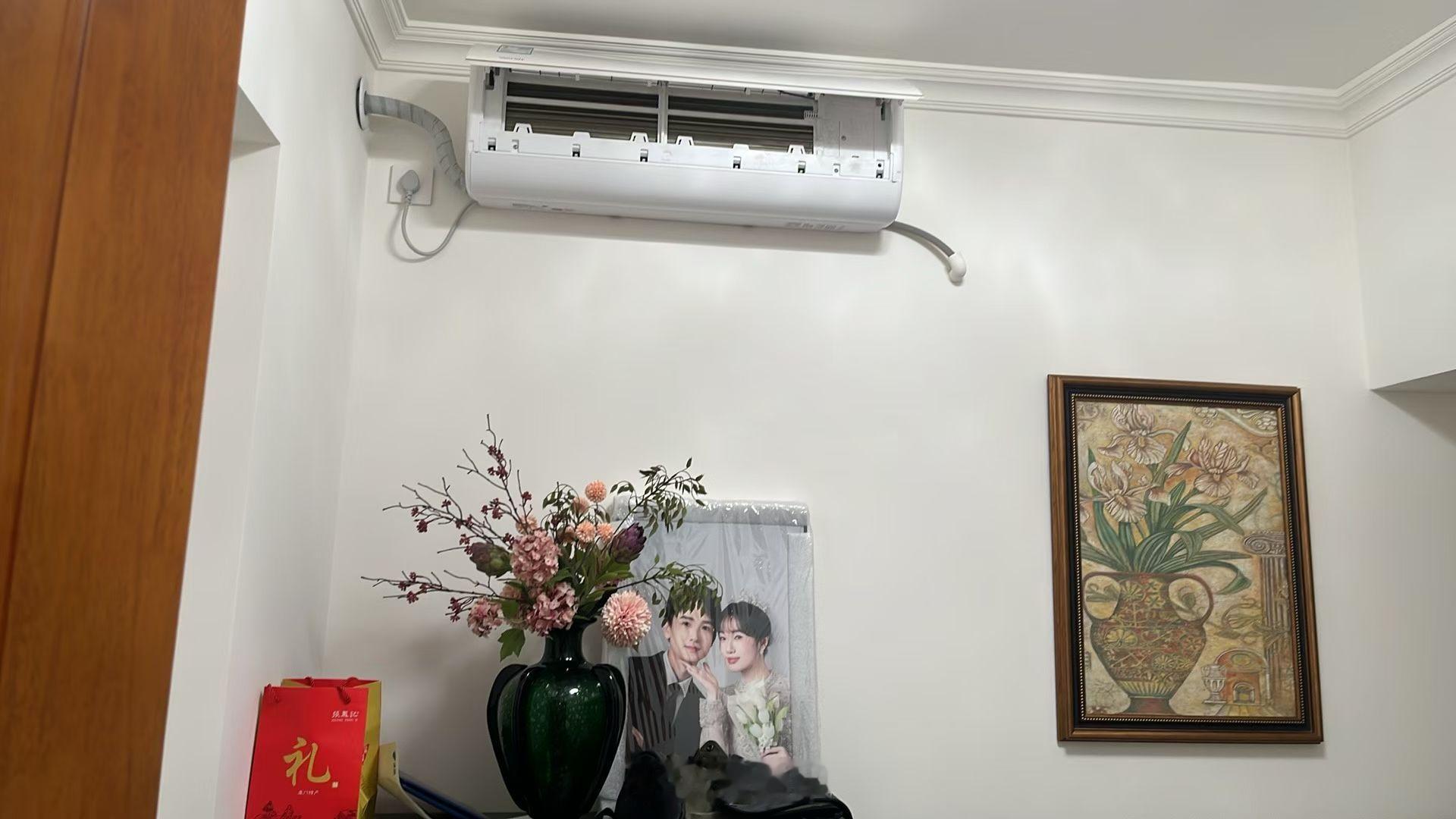 粤鹏举 人这一辈子千万不能马虎两件事，一是找对爱人，二是找对事业。太阳升起时要投