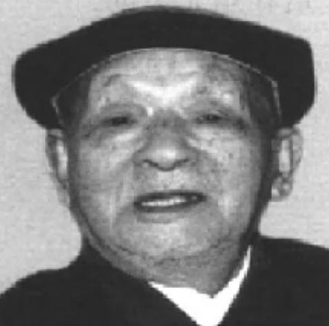 1932年，王盛荣从敌人刀下救下毛主席，18年后却因贪污被判死刑，毛主席知道后，