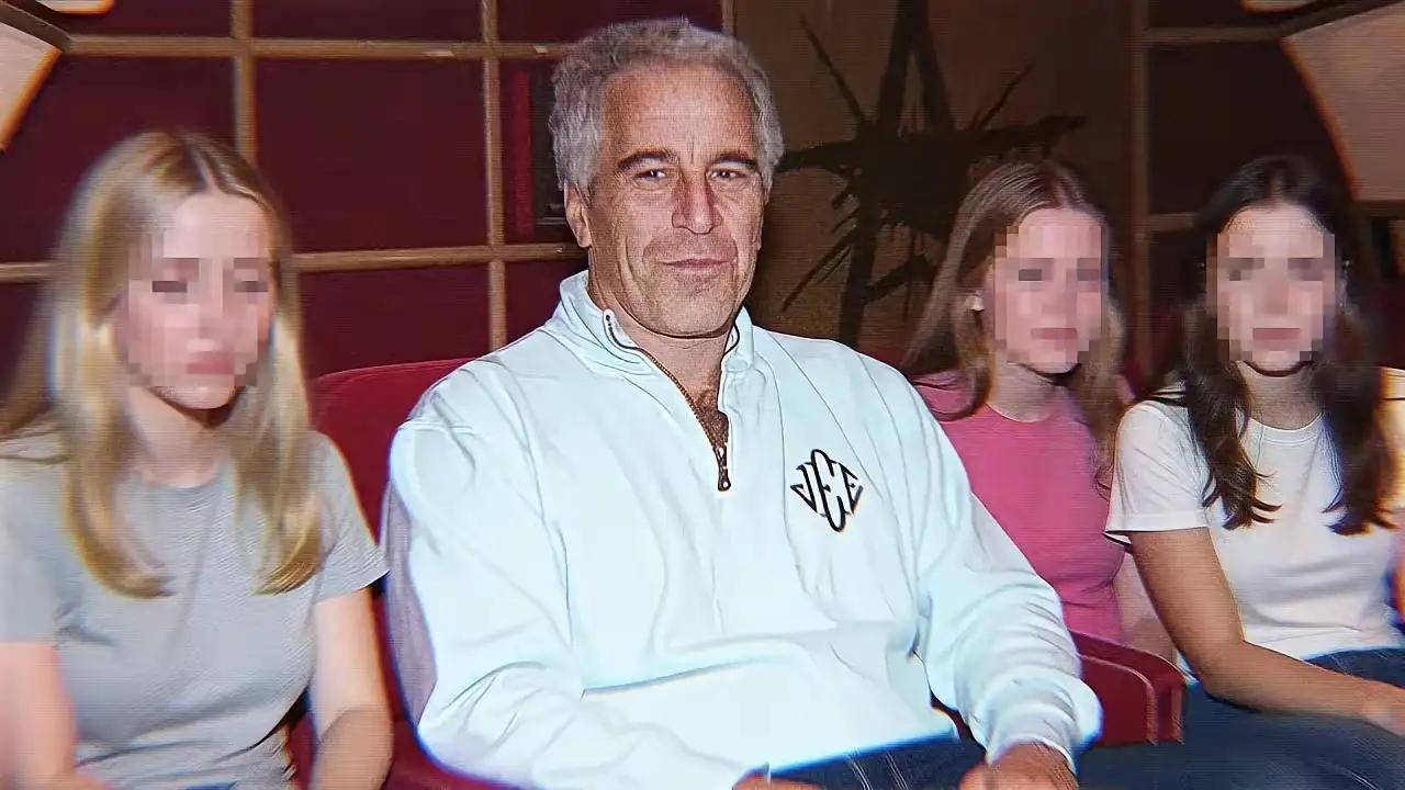 爱泼斯坦案最新爆料刷新人类底线，美国脸面被撕得稀碎！

未成年少女被当作“人类孵