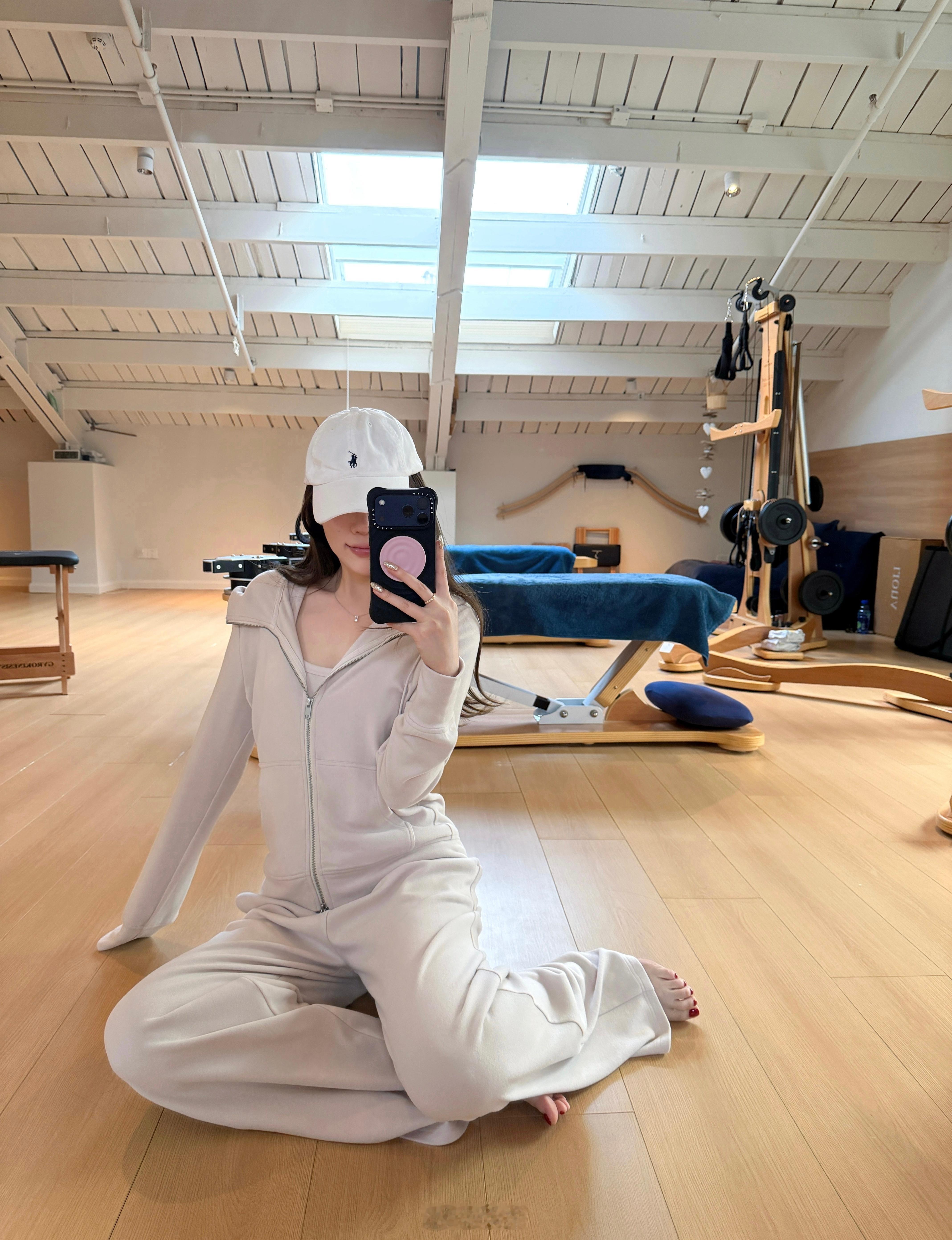 iPhone 17 Pro Max蓝色略显高级和深沉！ 