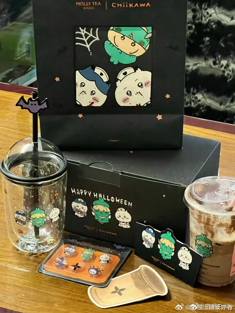 茉莉奶白联名水杯爆裂致用户住院刷到这条新闻的太吓人，手边放着 chiikawa 