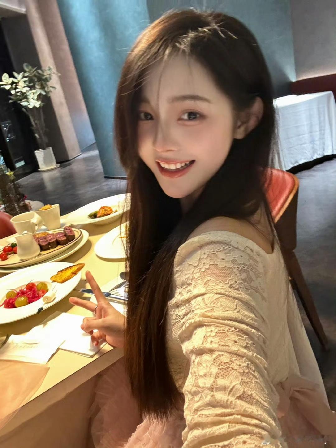 你心目中的美女是什么样子主角都是怎么开心怎么来[羞嗒嗒] ​​​