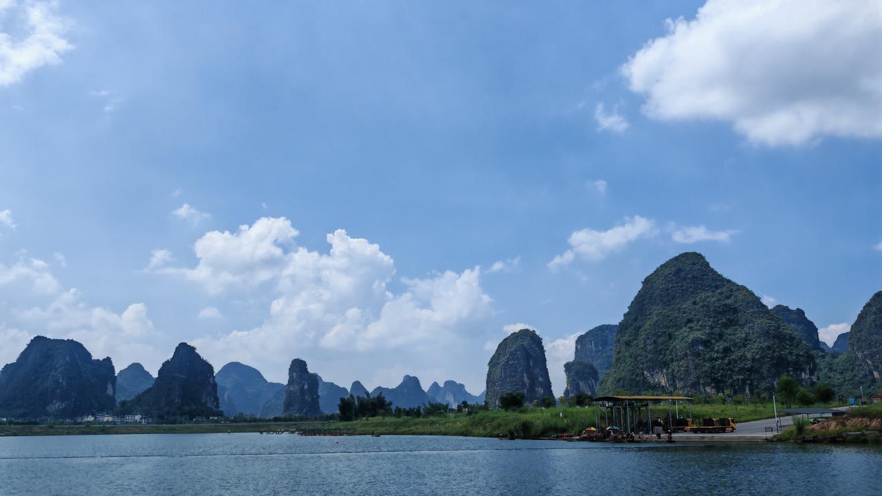 可以分享一张你拍的天空美照吗遇龙湾秋天的云
