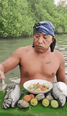 大哥，这种吃播也太残忍了吧 ​​​