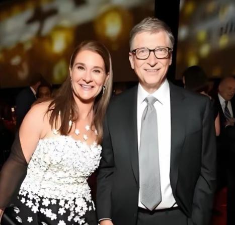 别再传比尔盖茨染病了，他前妻梅琳达亲口说的离婚真相，比那脏多了。梅琳达当初见过爱