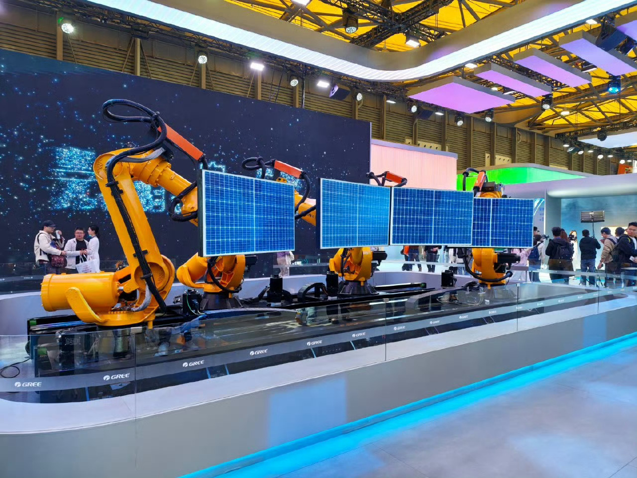 AWE2026，格力展台这一圈下来信息量真的有点顶👇先讲大家最关心的：现在买格