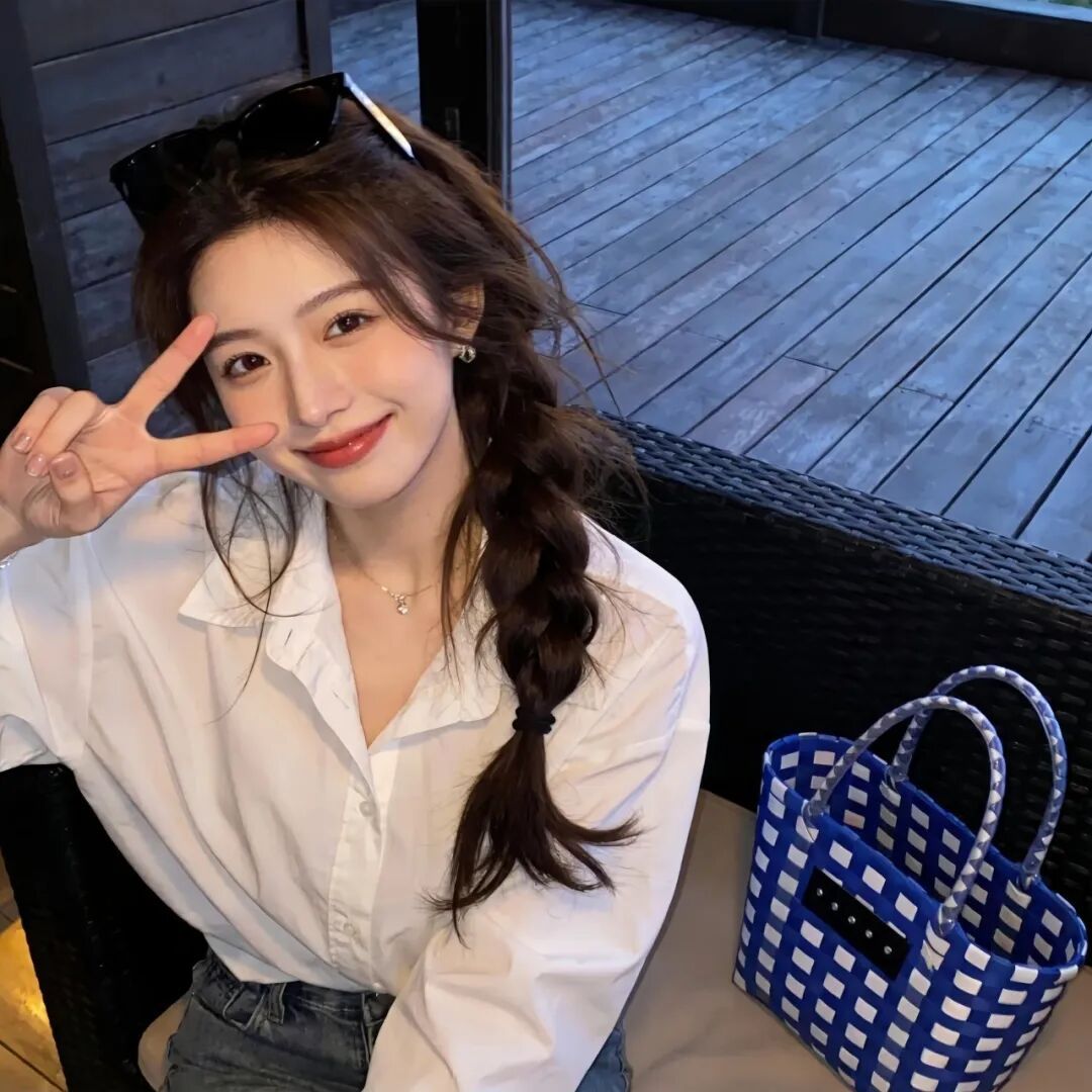 𝗪𝗲𝗖𝗵𝗮𝘁头像 ‖女生头像‖氛围感‖优质女头‖小众高级 ‖无水印女