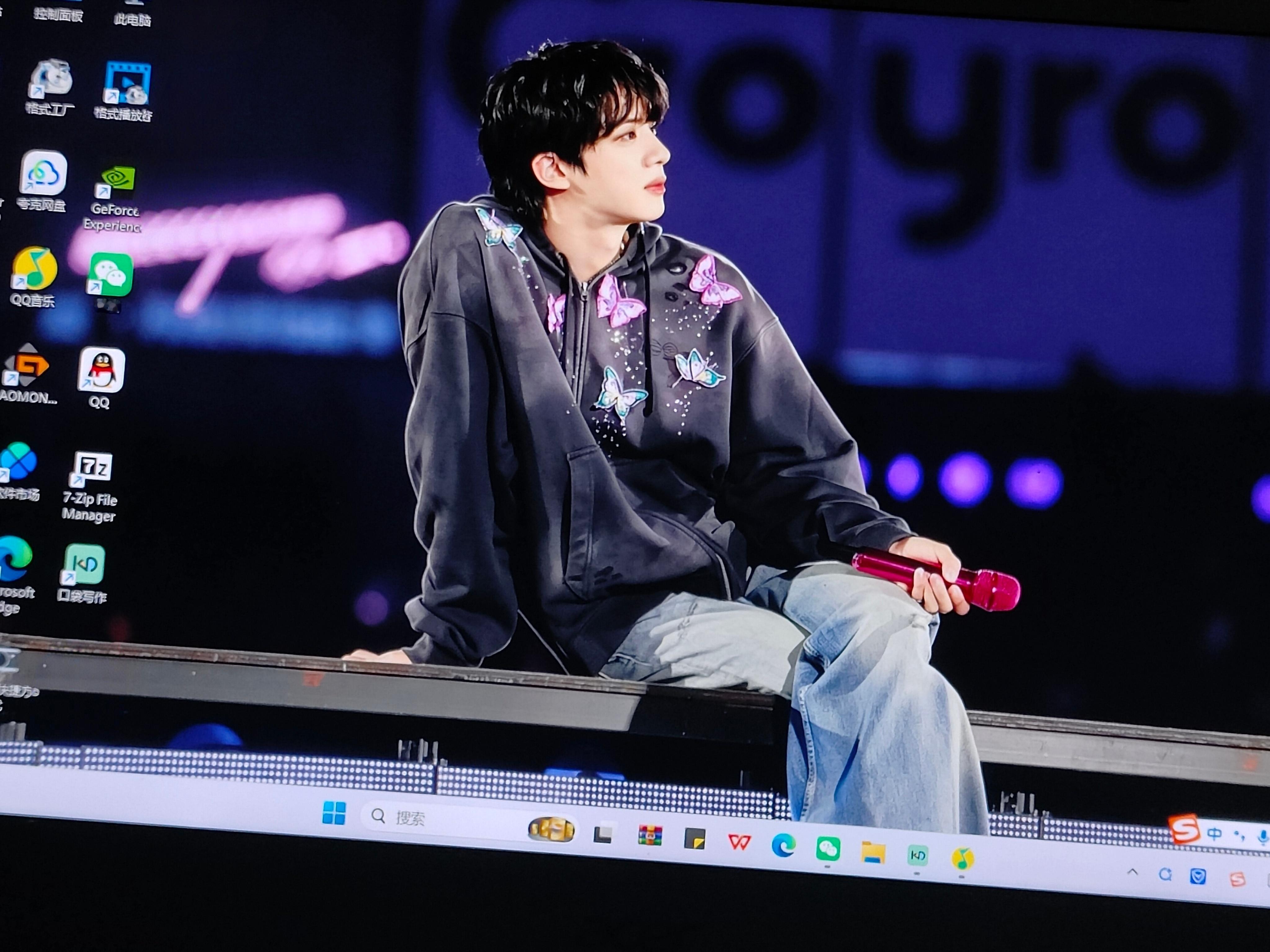 快要爱死我的壁纸了 